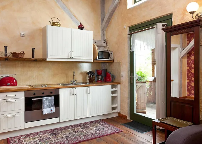 Rapunzel - Gemuetliche Mit Landhausstil Und Ueberdachtem Balkon דירה וארן